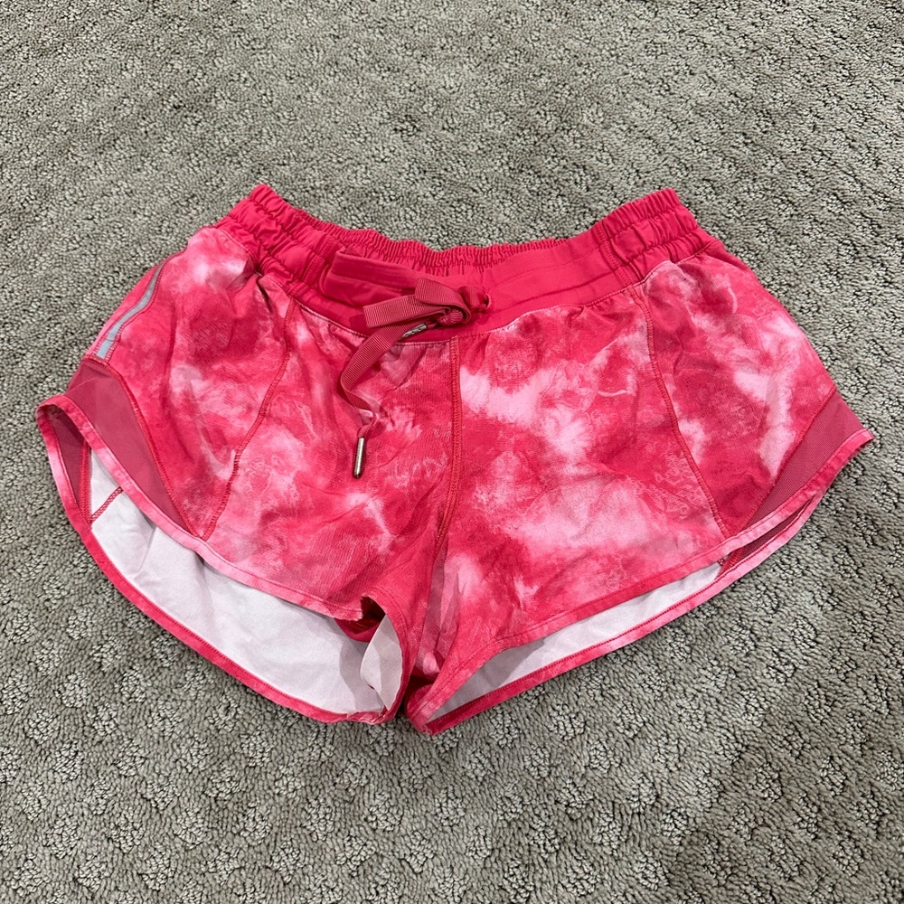 Lululemon Rare HottyHot Shorts SIZE 6